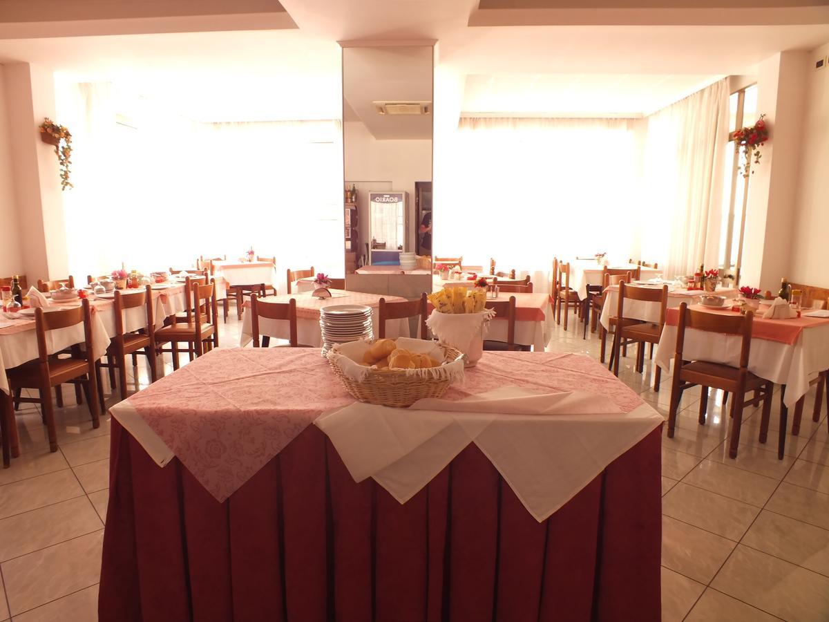 Hotel Luana Rimini Dış mekan fotoğraf