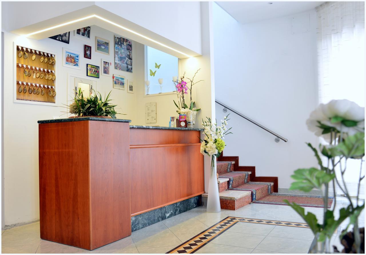 Hotel Luana Rimini Dış mekan fotoğraf