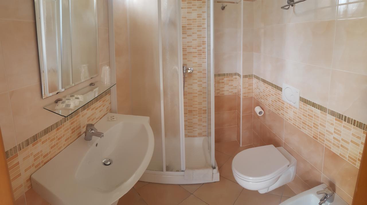 Hotel Luana Rimini Dış mekan fotoğraf