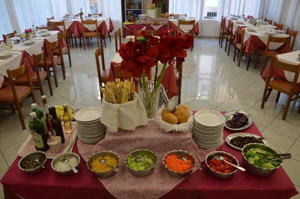 Hotel Luana Rimini Dış mekan fotoğraf
